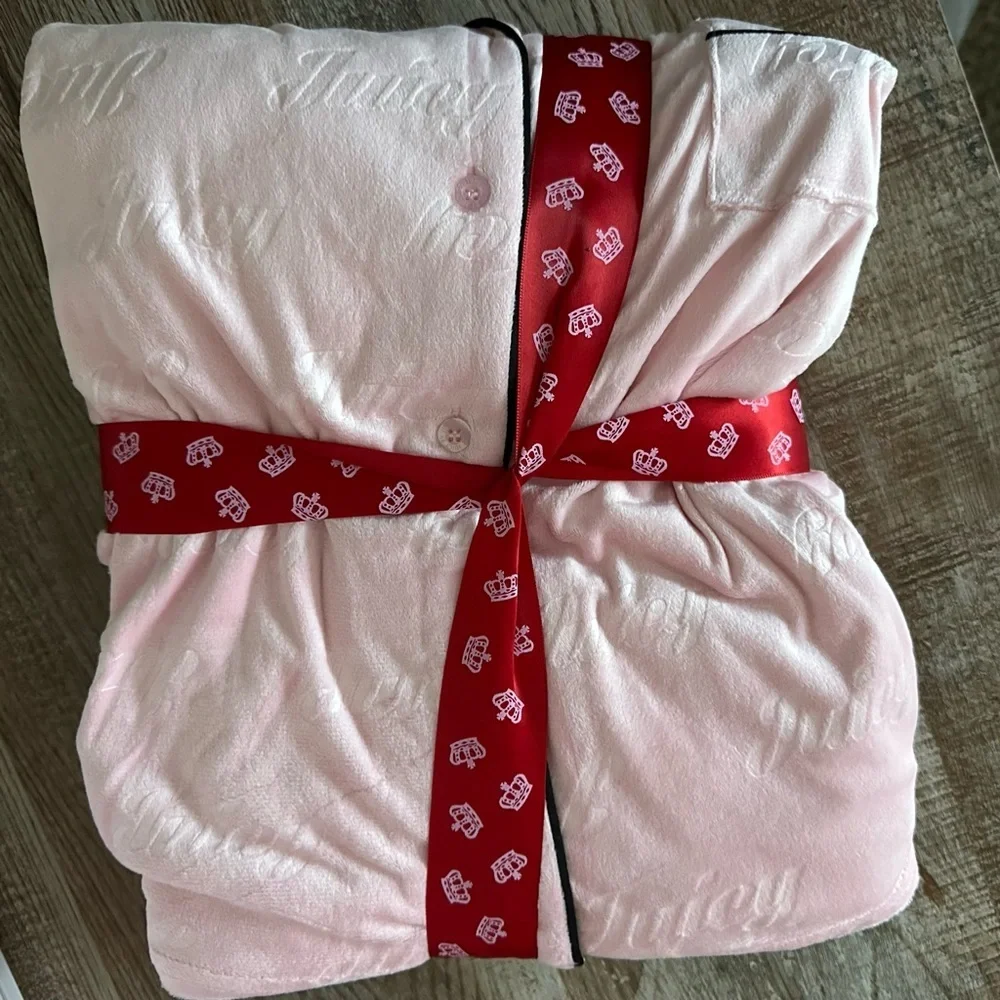 Juicy Couture Light Pink 4PC Pajama Set